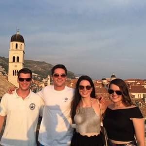 Meet your Posher, Devin